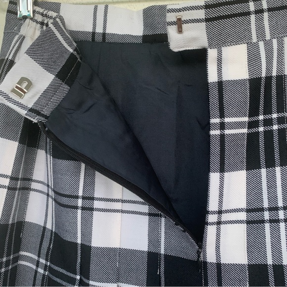 O’Neil of Dublin, 100% wool skirt - Picture 5 of 9